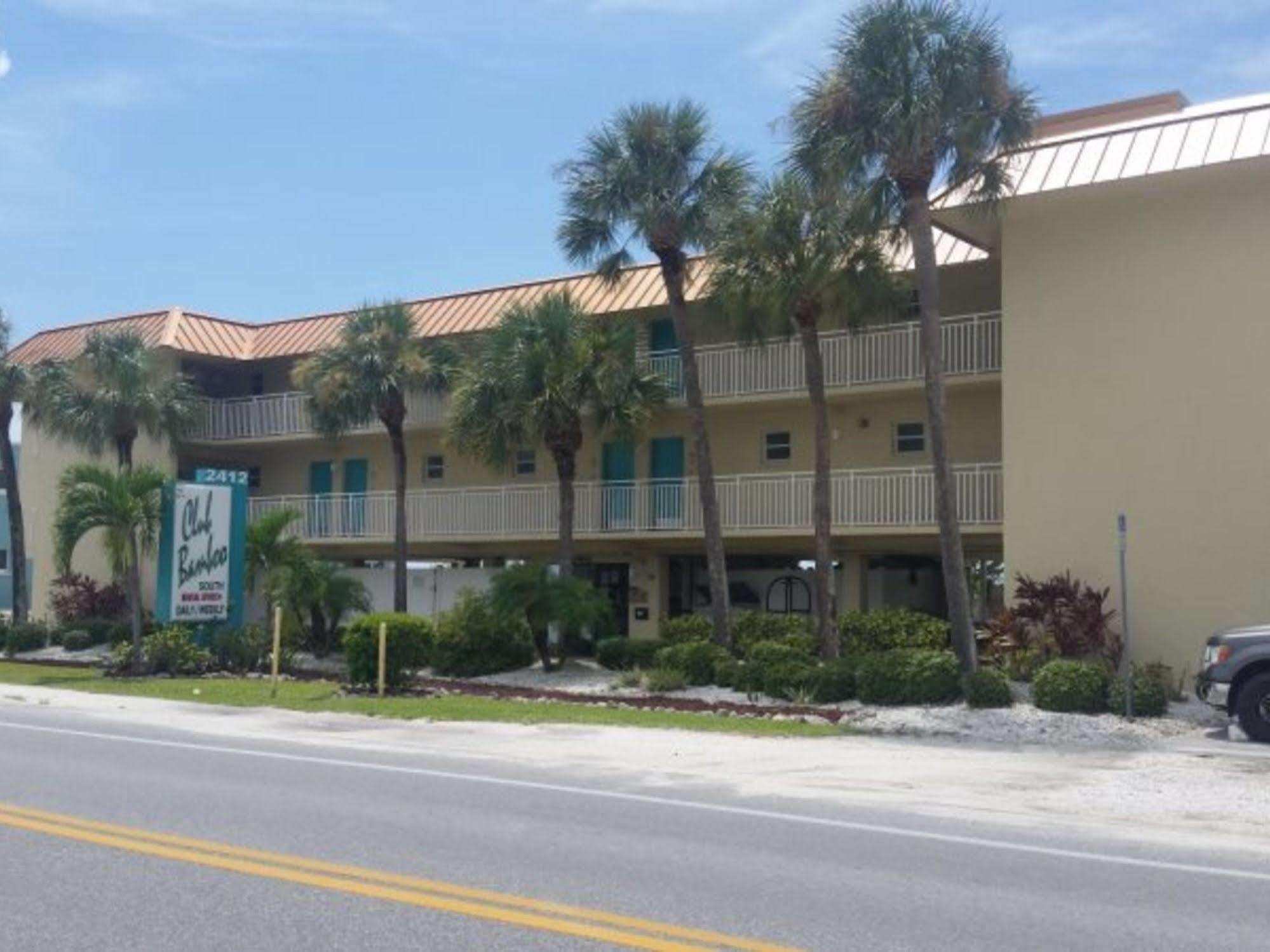 Club Bamboo South - Bradenton Beach Exterior photo
